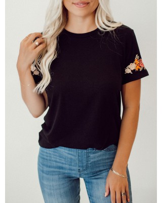 Rose embroidered black T-shirt